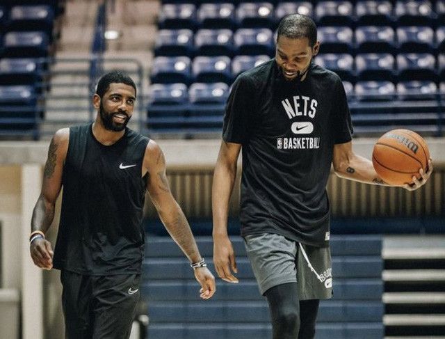 而纠结 而纠结